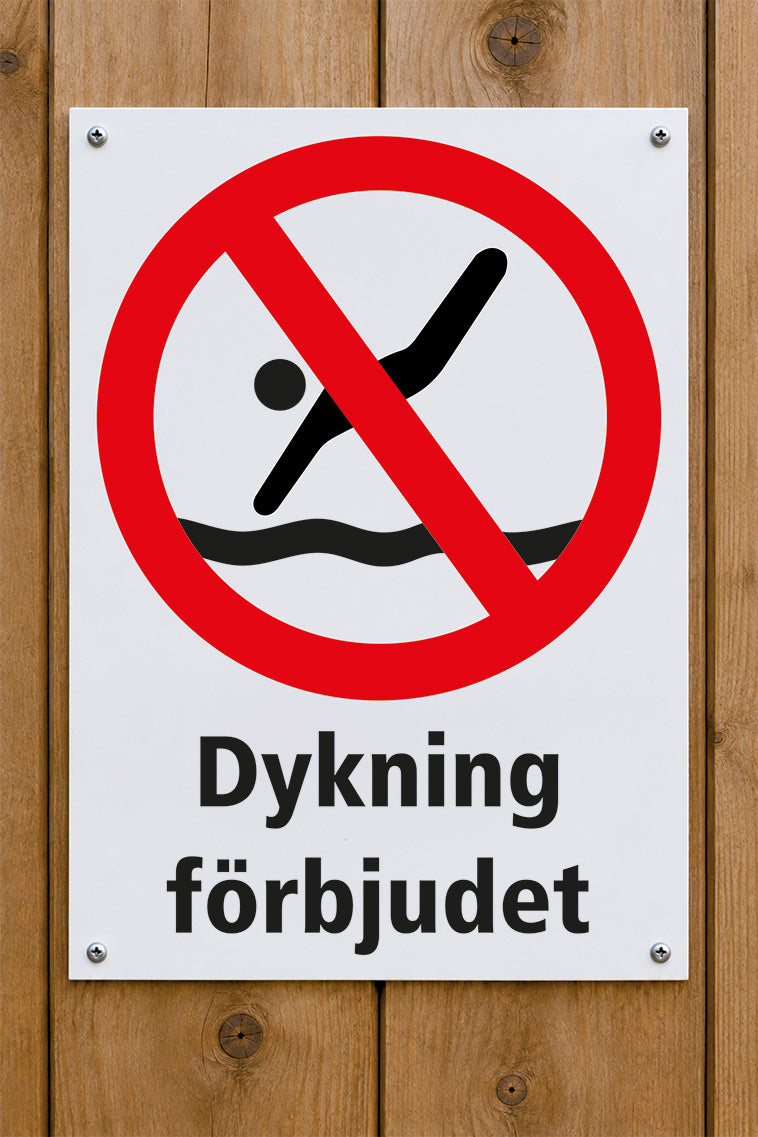 Förbudsskylt på trävägg, Dykning förbjudet