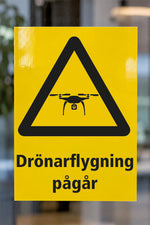 Varningsdekal Drönarflygning pågår