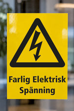 Varningsdekal Farlig elektrisk spänning