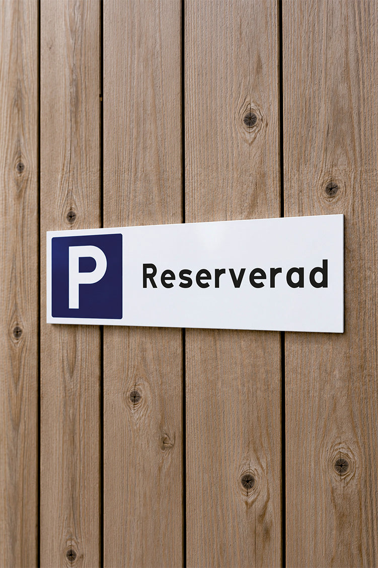 Parkeringsskylt Reserverad p-plats