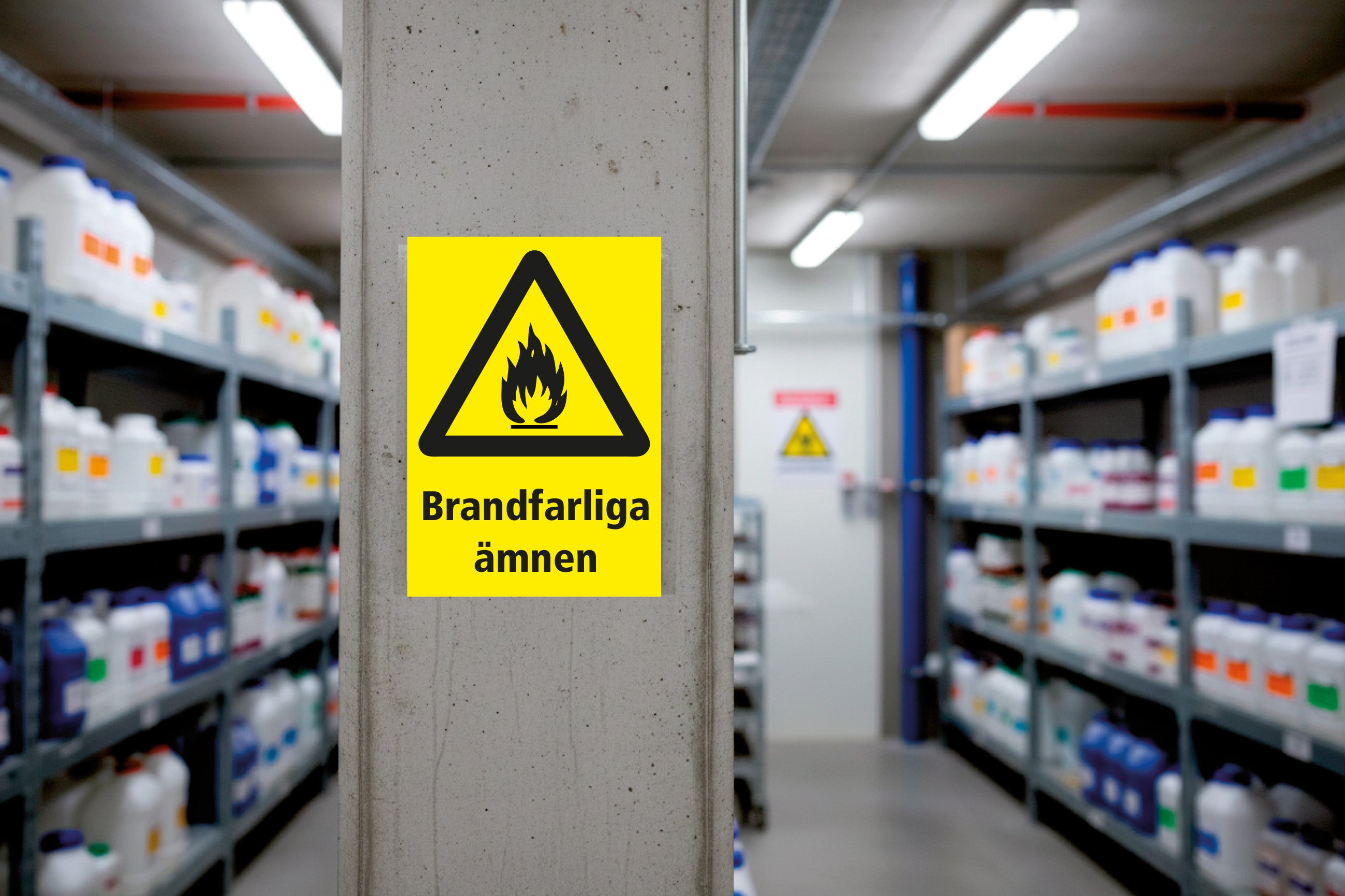 Varningsskylt Brandfarliga ämnen